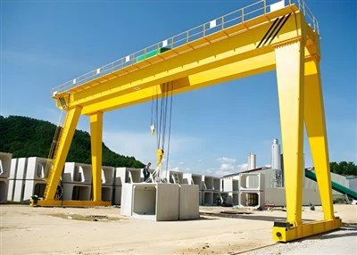 L-akbar Gantry Crane tad-Dinja